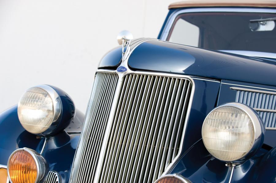  Ford V8 DeLuxe Convertible Cabriolet 1936 года  (фото 4 из 6)